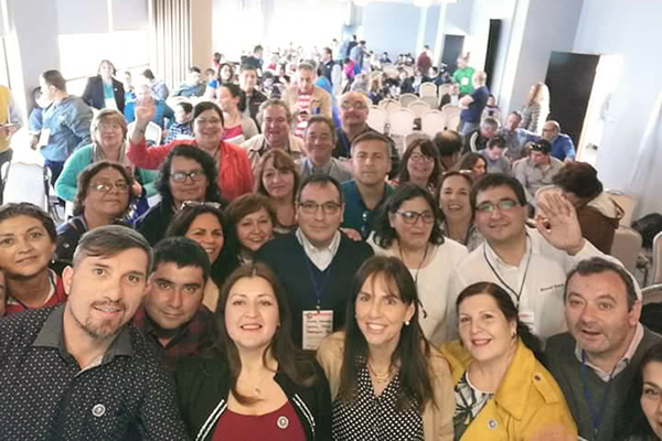 DIRECTORA DE EDUCACIÓN PÚBLICA SE REÚNE CON ASISTENTES DE LA EDUCACIÓN EN JORNADA NACIONAL